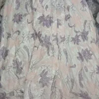 لباس محلی شیک فقط یه بارپوشیده شده