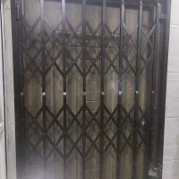 ساخت و نصب وجوشکاری درب اکاردیونی