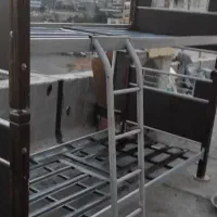 تخت دو طبقه