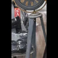 ساعت ایستاده