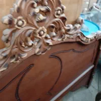 تخت خواب دو نفره همراه با کمد