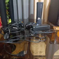 xbox 360 اسلیم ۵۱۲ گیگ به علاوه دسته اضافی