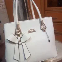 دوعددکیف کرمی رنگ نونوومشکیه درحدنو