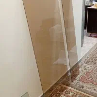 دوعددشیشه دودی ساده درابعاد۱۵۷در۶۳و۱۵۵در۳۰