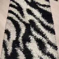 فرش سفید مشکی