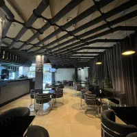 اجاره ۴۰۰ متر کافه و رستوران فعال بر اصلی سمیه