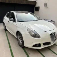 الفارومیو ۲۰۱۶ کیو وی لاین(معاوضه)