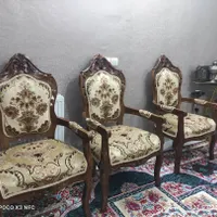 فروش مبل سلطنتی شیک وتمیزچوب گردو