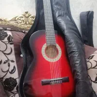 گیتار|گیتار، بیس، امپلیفایر|اشکذر, |دیوار