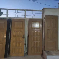 دوعدد پنچره چوبی78*114 و چهار عدد درب چوبی اتاق|مصالح و تجهیزات ساختمان|آران و بیدگل, |دیوار