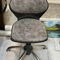 صندلی گردان جک دار