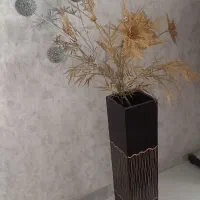 گلدان با گل نو