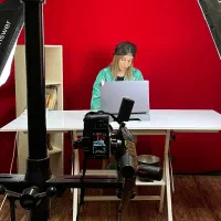 اجاره استودیو تولید محتوا و عکاسی با تجهیزات کامل|اجارهٔ کوتاه‌مدت دفتر کار و فضای آموزشی|تهران, شهرآرا|دیوار