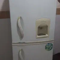 دو عدد یخچال نیم فریزر