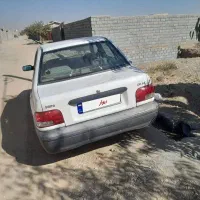 پراید مدل ۹۱ یه در رنگ دارد