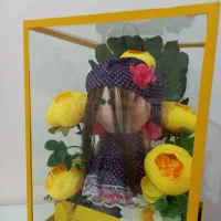 باکس شیشه‌ای گل و عروسک روسی زیرقیمت|گل مصنوعی|شیراز, عادل آباد|دیوار