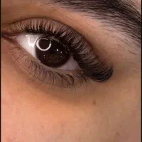 کاشت  مژه هیدن بابهترین چسب وبهترین کیفیت