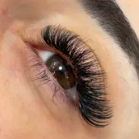 اکستنشن مژه حرفه‌ای با ماندگاری بالا|خدمات آرایشگری و زیبایی|لاهیجان, پردسر|دیوار