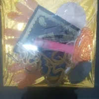 کاردر منزل بسته بندی اقلام زیارتی سوغات