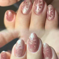 خدمات تخصصی کاشت ناخن