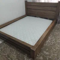 تخت دونفره چوبی