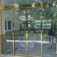 نصب وتعمیرات شیشه سکوریت وانواع شیشه های ساختمانی|خدمات پیشه و مهارت|اهواز, نادری|دیوار
