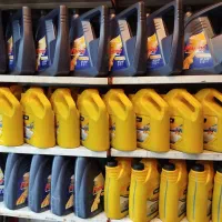 ضد یخ petrolex و روغن موتور ماشین Rah1 و Racing|قطعات یدکی و لوازم جانبی|تهران, حکمت|دیوار