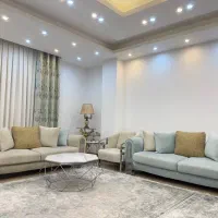 مبل و میزناهارخوری در حد نو