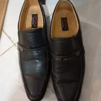 کفش نیمبوت|کیف، کفش، کمربند|تربت‌حیدریه, ده پائین|دیوار