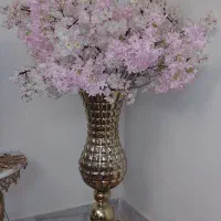 گل و گلدان