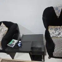 مبل ۷ نفره کارکرده همراه میز عسلی