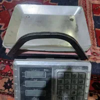 ترازوی دیجیتالی ۷۰ کیلیویی