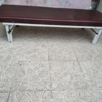 تخت کلاف وپایه ها فلزی روی تخت کلاف چوب ونئوپا ن