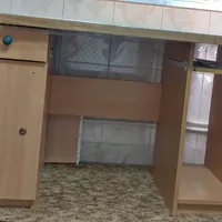 میز تحریر کاملا سالم
