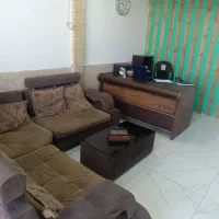 فروشنده همکار آقا یا خانم