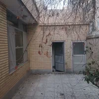 حیاط تمام اسکلت ۸۷ متری