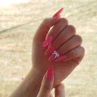 کاشت ناخن و آموزش تخصصی به صورت حرفه ای|خدمات آرایشگری و زیبایی|مشهد, جاهد شهر|دیوار