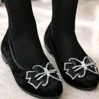 کفش بابت نو استفاده نشده سایز 40به سایز 39میخوره