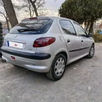 پژو 206 در حد