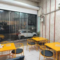 میز و صندلی فلزی در حد نو رستورانی هر ست 8900