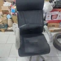 صندلی چرخ دار و صندلی انتظار