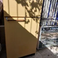 یخچال قدیمی وگاز ۵شعله دست دوم|یخچال و فریزر|نهاوند, |دیوار