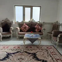 مبل کلاسیک ۹نفره با میز عسلی