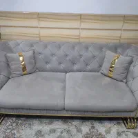 مبل راحتی برای جهیزیه به همراه میز کاملا سالم نو|مبلمان خانگی و میز عسلی|یزد, |دیوار