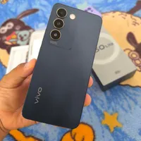 Vivo V30 Lite