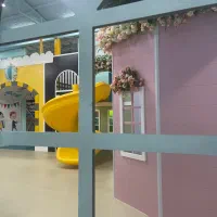 مربی خانم برای خانه بازی