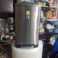 سطل زباله پدالی کنتراست ۳۰ لیتری