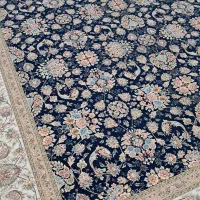 یک تخته فرش۱۲ متری۱۲۰۰ شانه تراکم ۳۶۰۰ سورمه ای