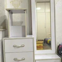 میز آرایش ریلی