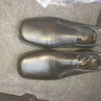 کفش طبی چرم اصل با کیفیت سایز 43 برنج پاما